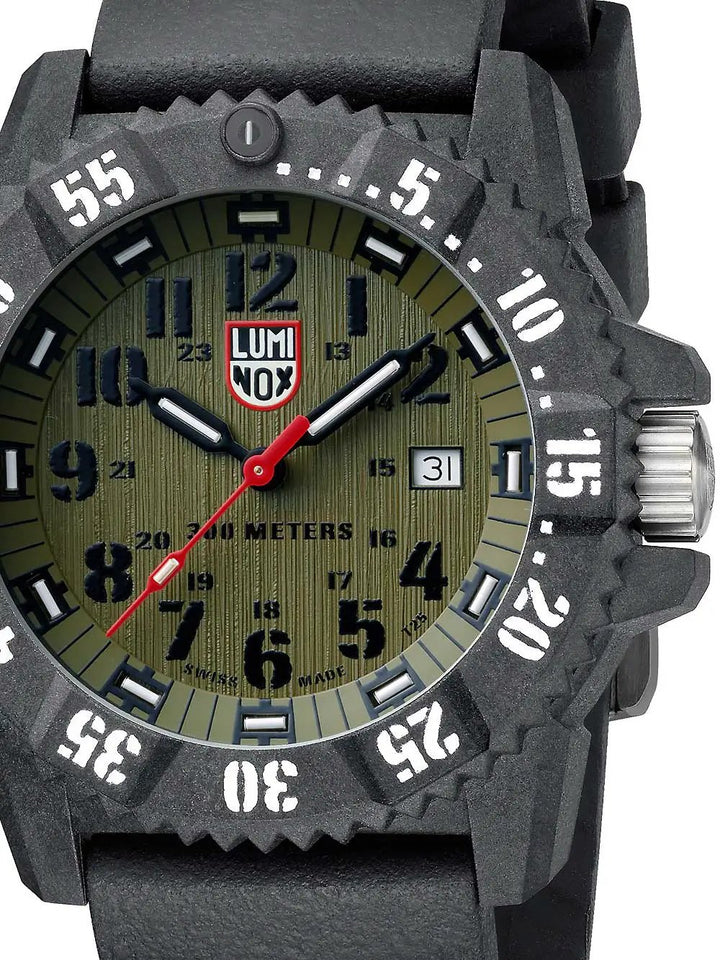 Luminox Master Carbon Seal 46mm XS.3813.L